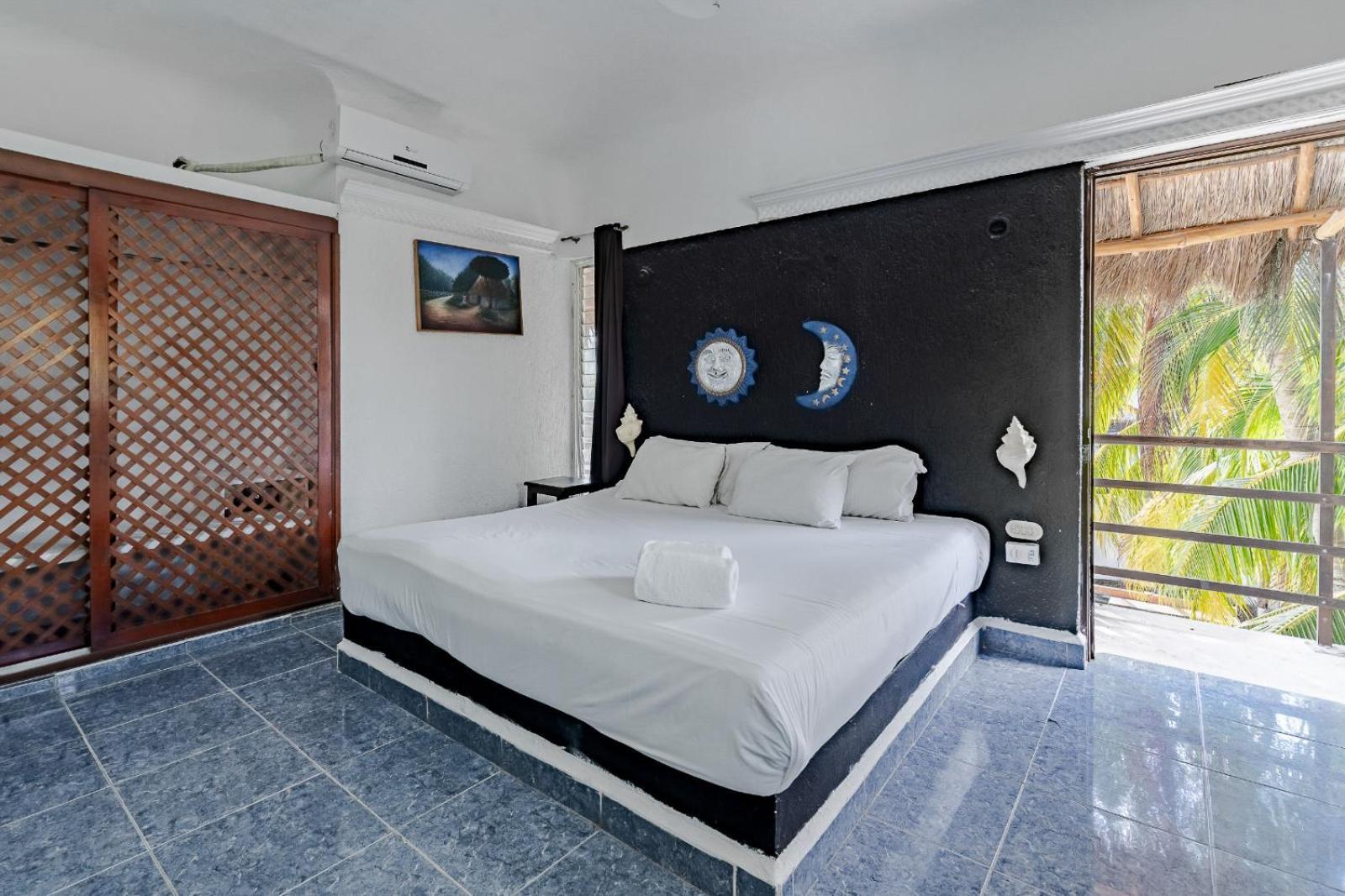 Mayan Art Hotel 10 Avenue Плая-дель-Кармен Экстерьер фото