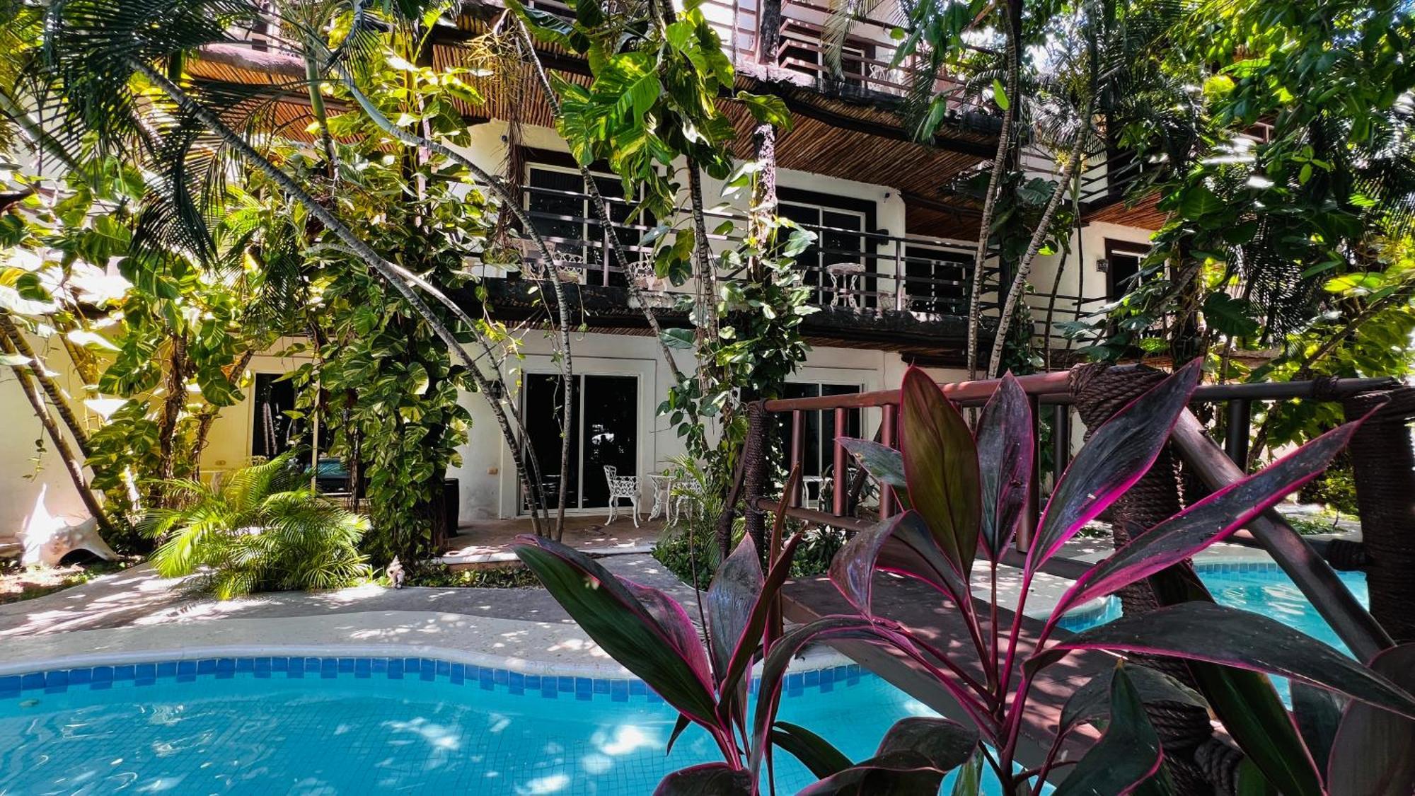 Mayan Art Hotel 10 Avenue Плая-дель-Кармен Экстерьер фото