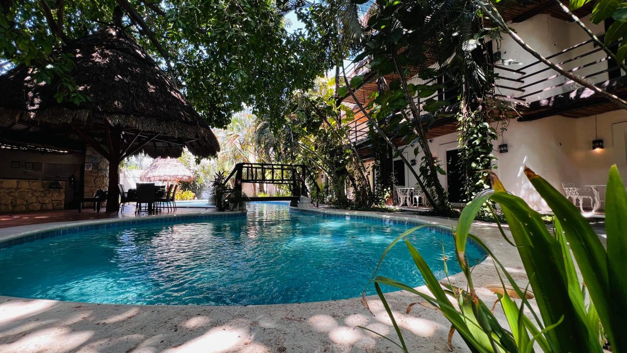 Mayan Art Hotel 10 Avenue Плая-дель-Кармен Экстерьер фото